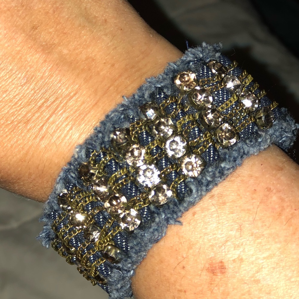 Denim and rhinestone bracelet. Adjustable snaps